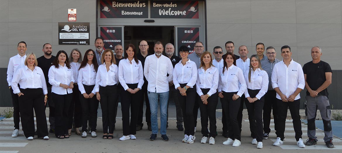 Equipo humano de Azulejos del Vado