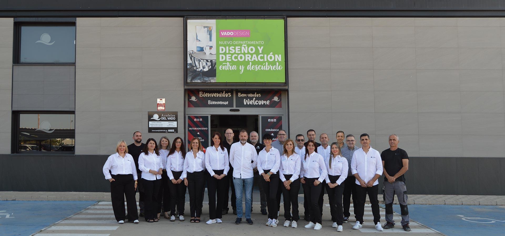 Equipo humano de Azulejos del Vado, todo para el hogar